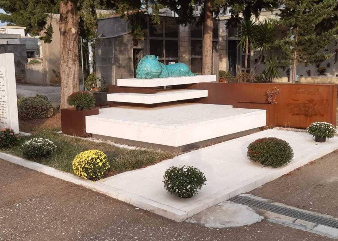 Nuovo look al cimitero di Dorgali 