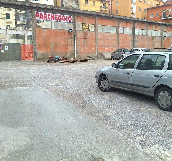 Il capannone Varoli a Porto Santo Stefano