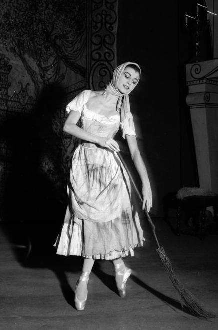 Arriva nelle sale “Carla” biografia sulla Fracci, girata anche alla Scala