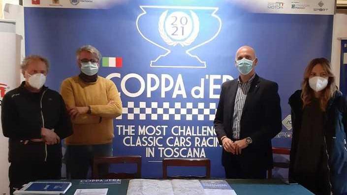 Settanta auto storiche si sfidano sulle strade della Valdera