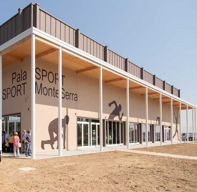 Campi da tennis e da padel Il Comune cerca un gestore