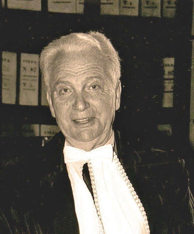 Pisa, è morto Luigi Blasucci, tra i più insigni studiosi di letteratura italiana