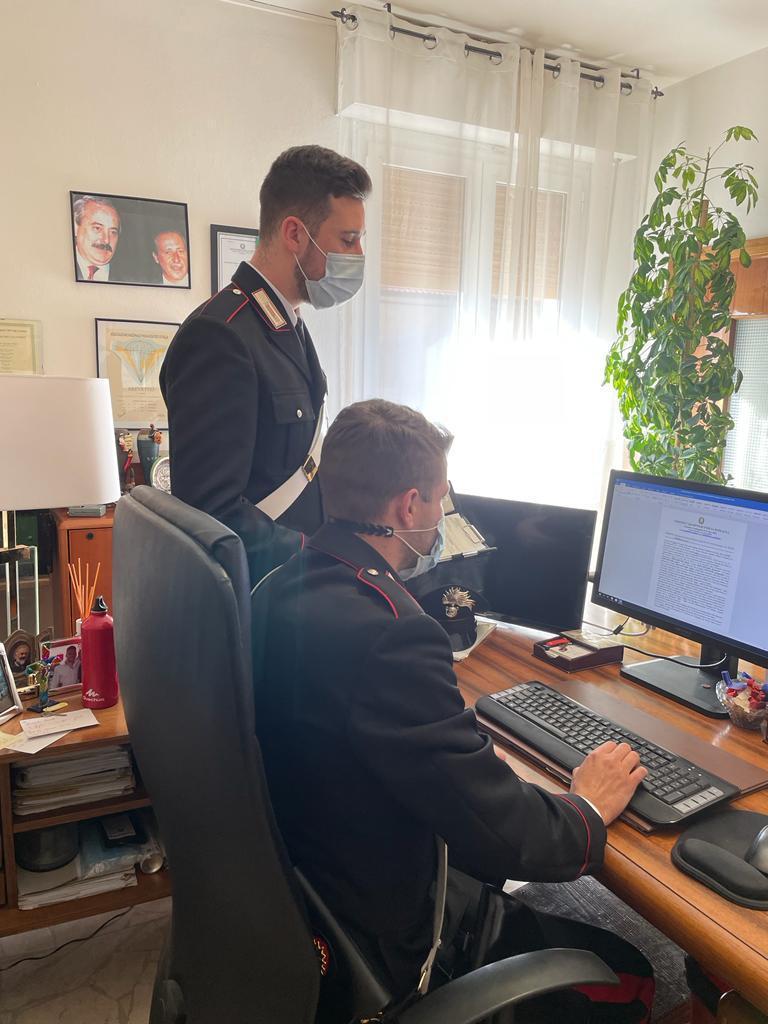 Sgominata la banda delle truffe online: undici persone denunciate