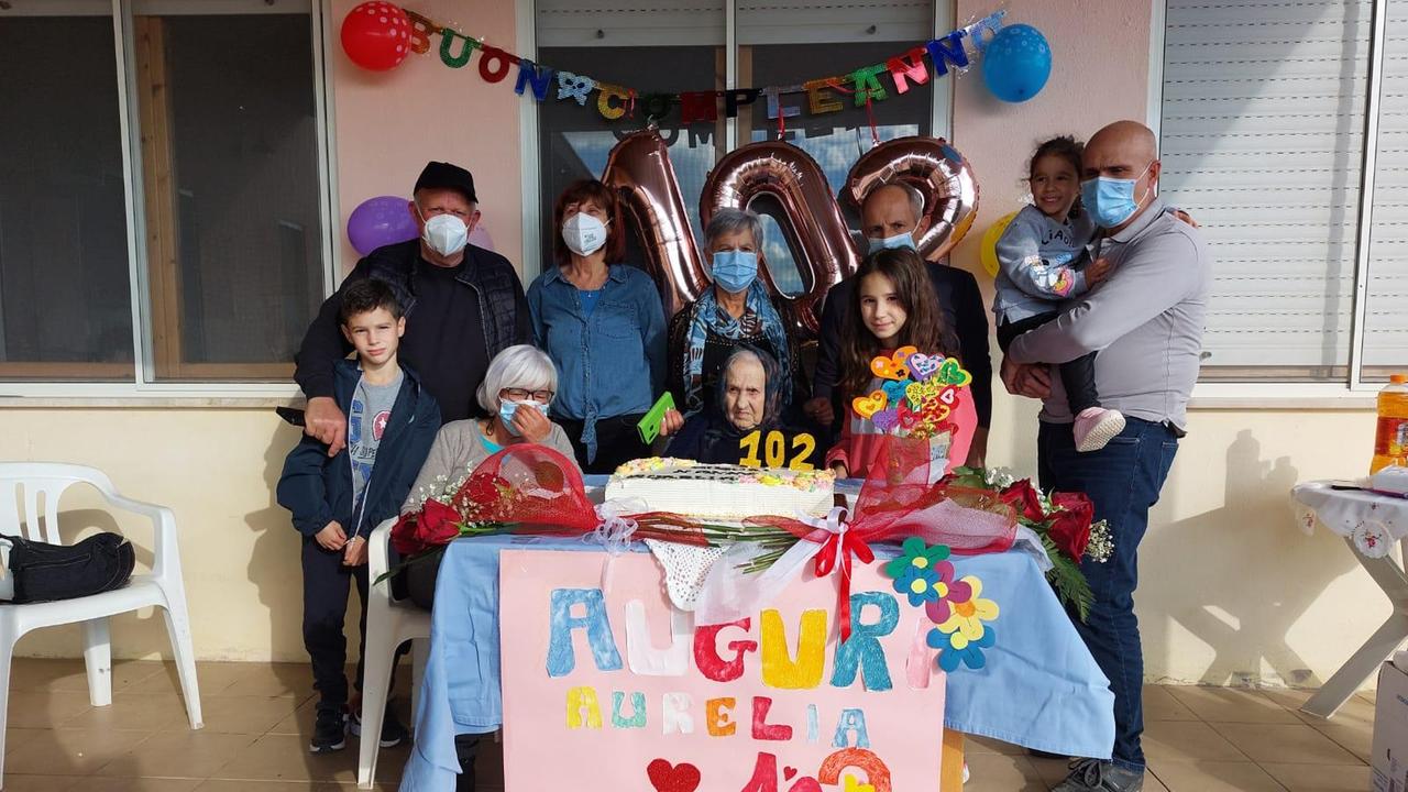 Aurelia Manca compie 102 anni: festa a Gesturi