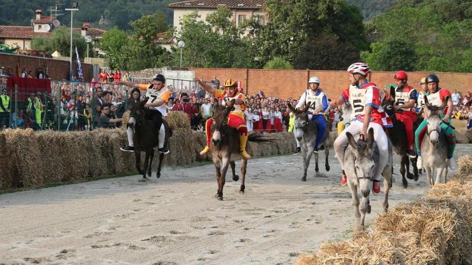 Prove di unione tra comuni per “salvare” il Palio dei micci