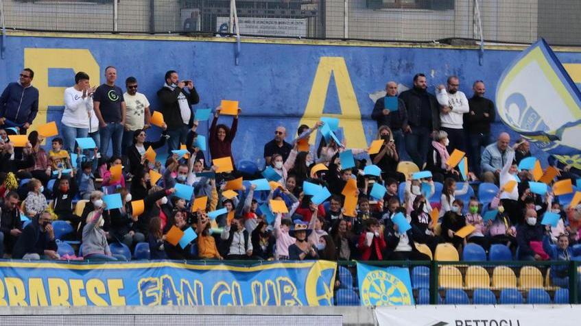 Carrarese, big match contro un Modena che già si candida alla promozione in B