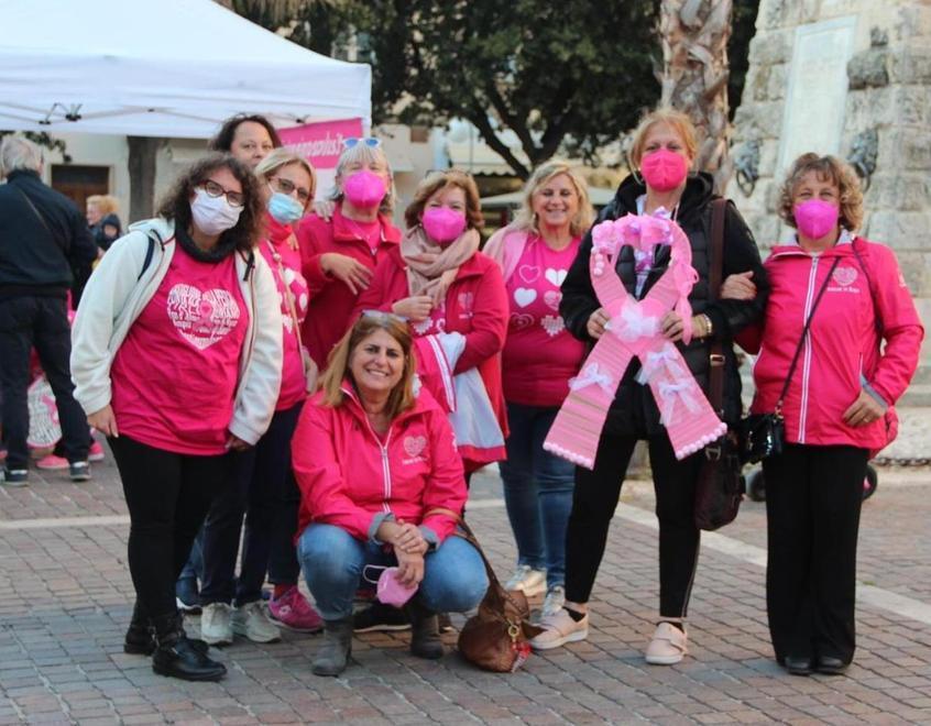 Prevenzione dei tumori le “fatine rosa” raccolgono fondi per un ecografo