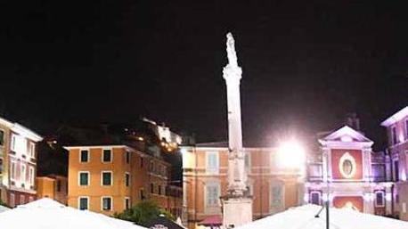 Centro e movida, il prefetto propone le telecamere e orari di chiusura