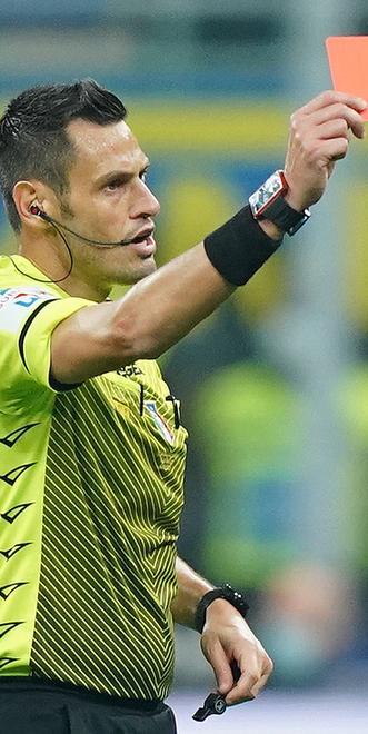 Insultati, derisi e minacciati. Gli arbitri chiedono una legge 