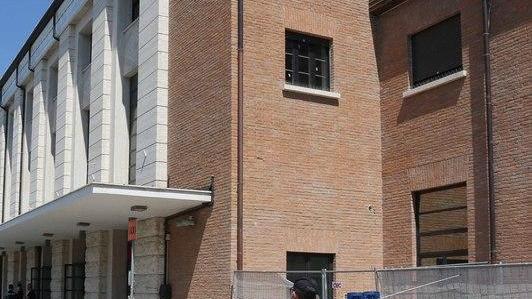 Reggio Emilia, passeggero senza Green Pass aggredisce il capotreno