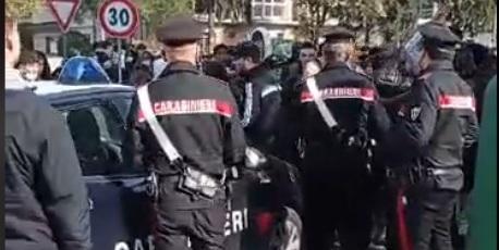 Carpi, la testimonianza: «Noi genitori temiamo per i nostri figli Risse a scuola sempre più frequenti» 