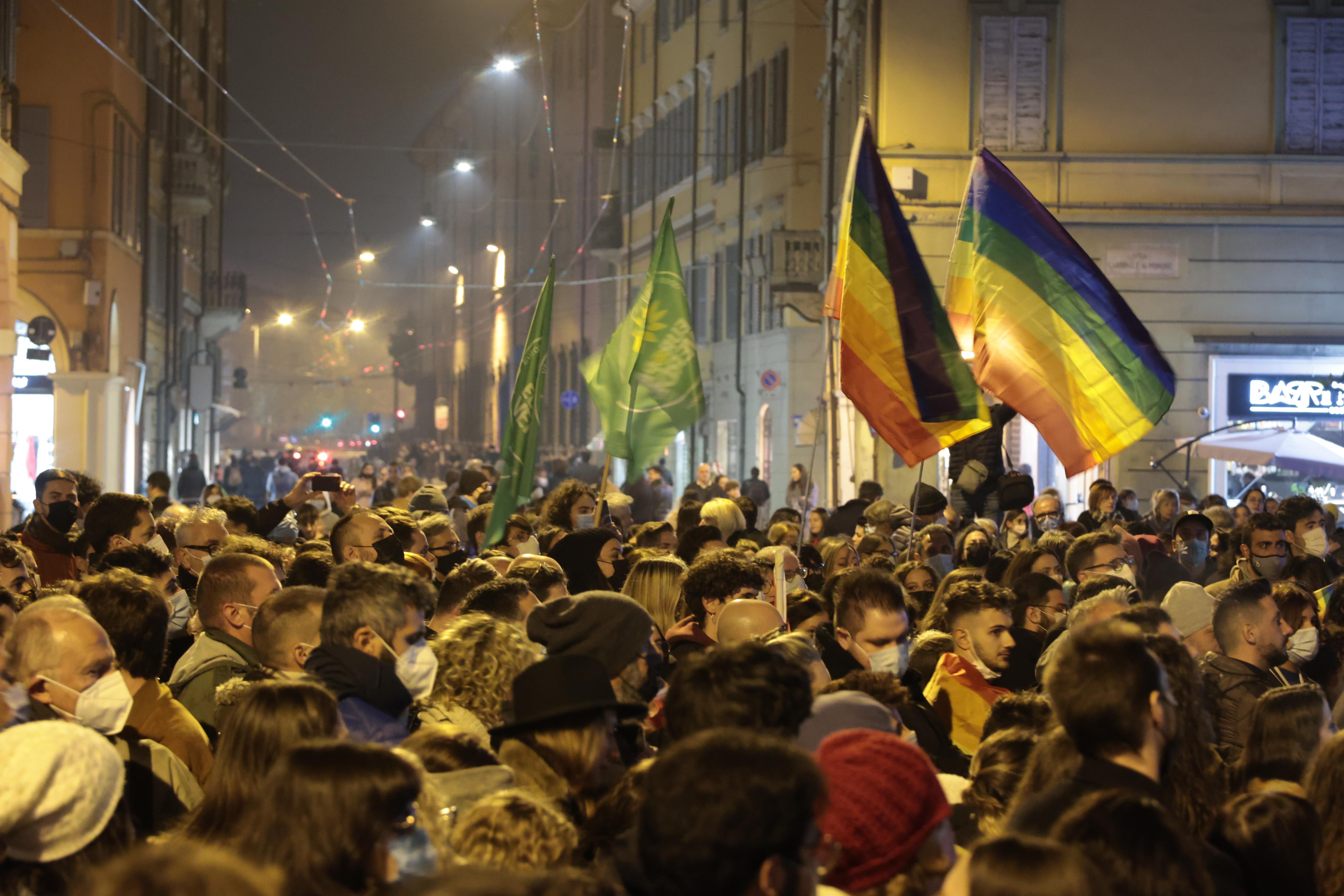 Modena, ddl Zan, in 600 per i diritti «Uno scandalo averla affossata» 