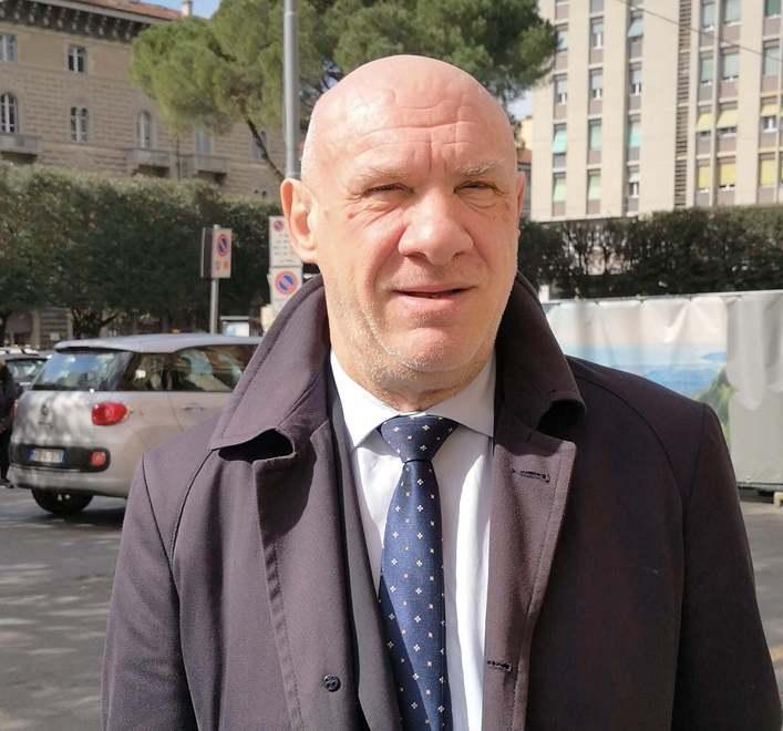 Pieruccini striglia Ricciardi «Ritratti le parole di Caffaz»