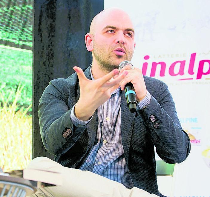 Saviano al Teatro del Giglio presenta “Sono ancora vivo”