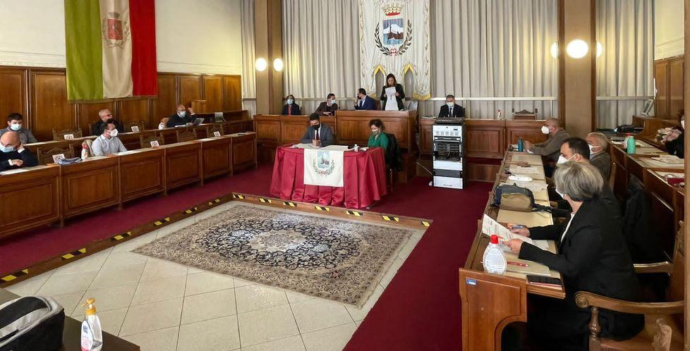 Il consiglio riparte dal mercato «Coperto, moderno e vissuto» 