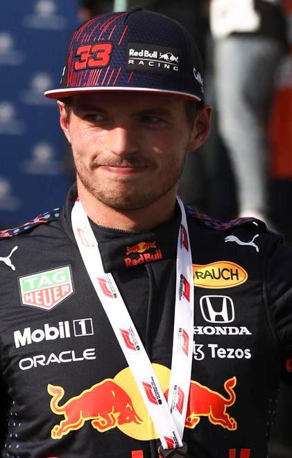 Verstappen-Hamilton sorpassi e polemiche «Noi mai amici rivali ma con rispetto» 