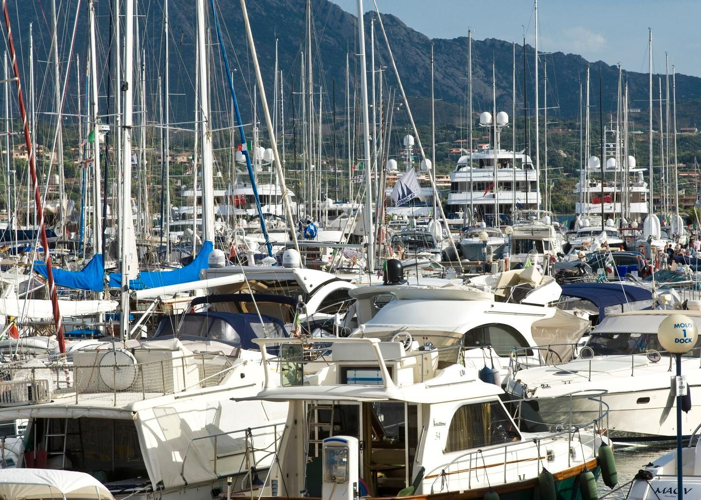 Studenti a lezione di turismo nautico 