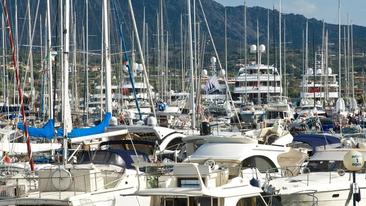 Studenti a lezione di turismo nautico