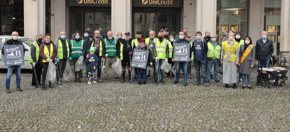 Modena. I volontari puliscono la città Raccolti 15mila mozziconi