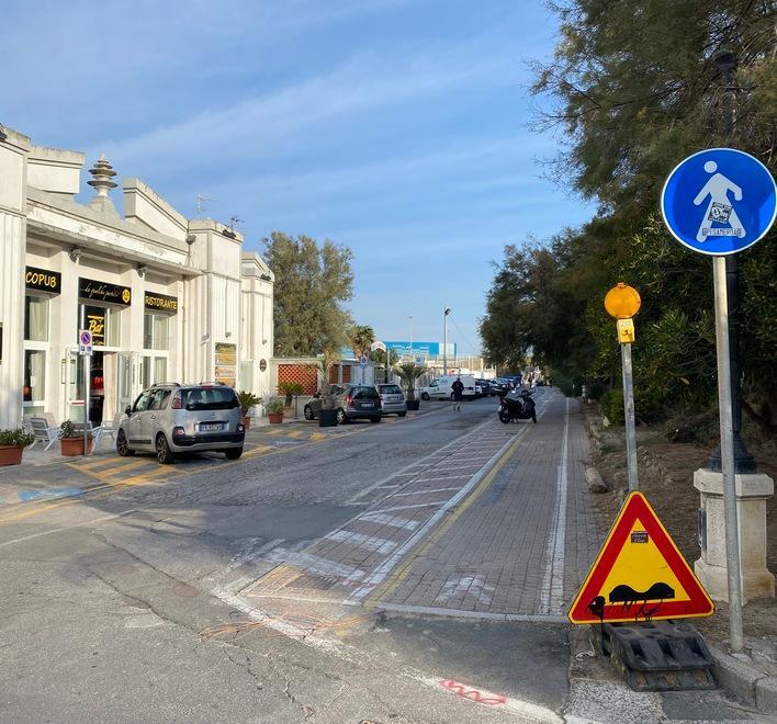 Solo pedoni, bici e nuovi arredi così cambierà il controviale