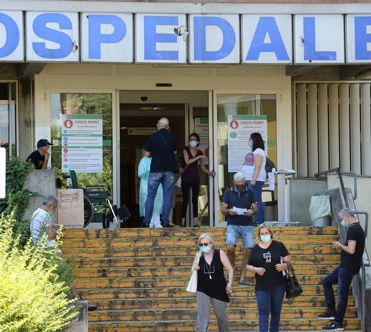 Incertezza sul futuro dell’ospedale Nasce il comitato Salviamo il Magati 