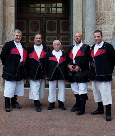 I Tenores di Neoneli cantano Enrico Berlinguer