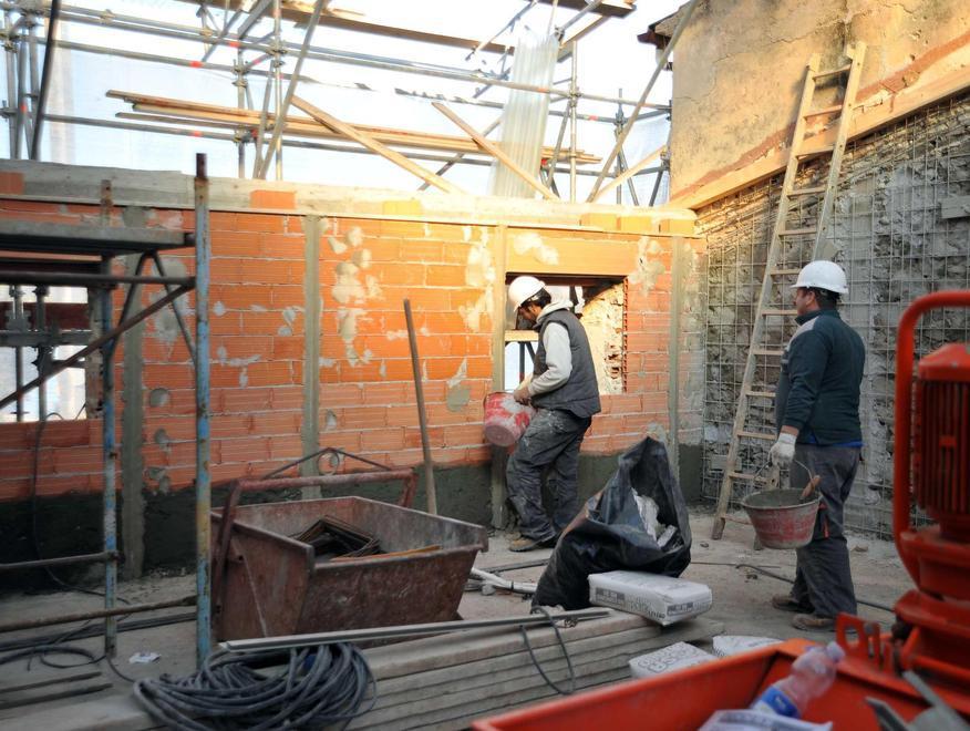 Un cantiere edile (foto di archivio)
