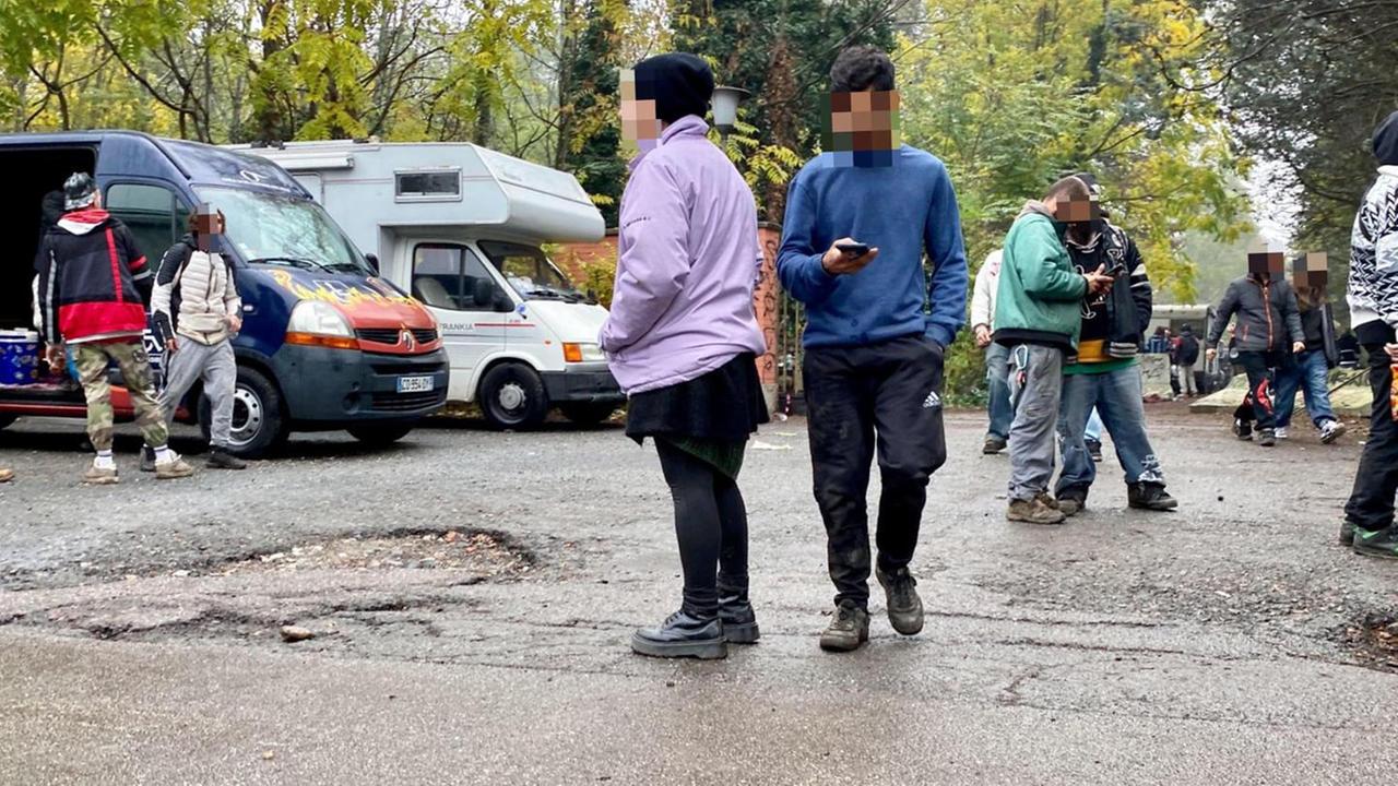 Capannone Rave Rave alle porte di Torino In migliaia in un capannone - La Nuova Sardegna