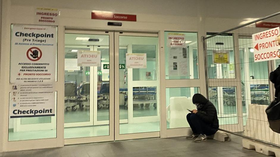 Alcol, quattordici ragazzi all’ospedale di Ferrara. Grave una diciottenne in Rianimazione