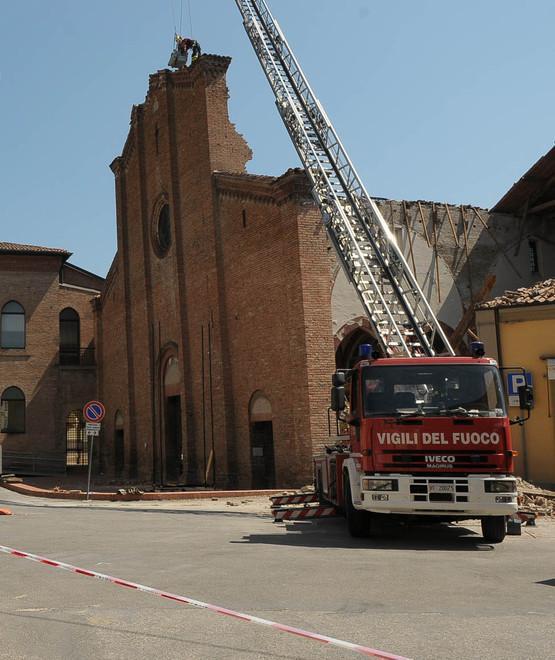 Terremoto, 11 mesi al mediatore. Affari-truffa sulle chiese emiliane 