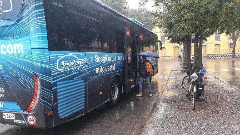 Nuovo gestore per i bus Autisti felici, rivenditori no