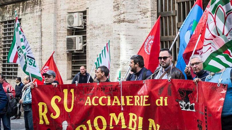 Il consiglio di fabbrica organizza la presenza al corteo di Roma