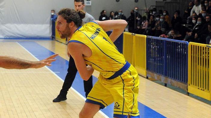 Mazzantini, la luce nella notte È primo per punti e rimbalzi