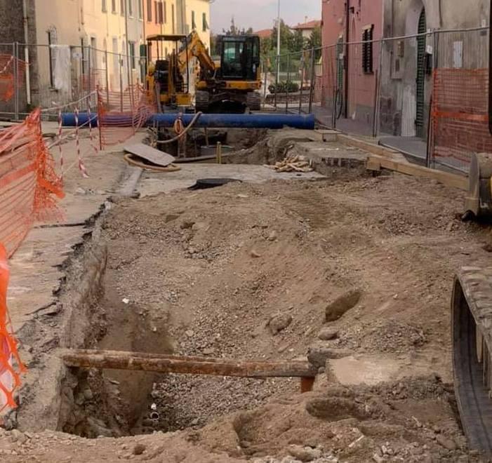 Ritardi nei lavori, via Pratese chiusa fino al 30 novembre