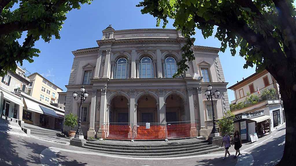 Il teatro Guglielmi oggi chiuso