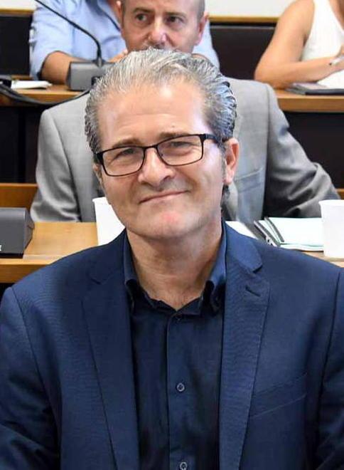 Mercati straordinari, regali “sospesi”, il presepe vivente e 50mila euro di luci 