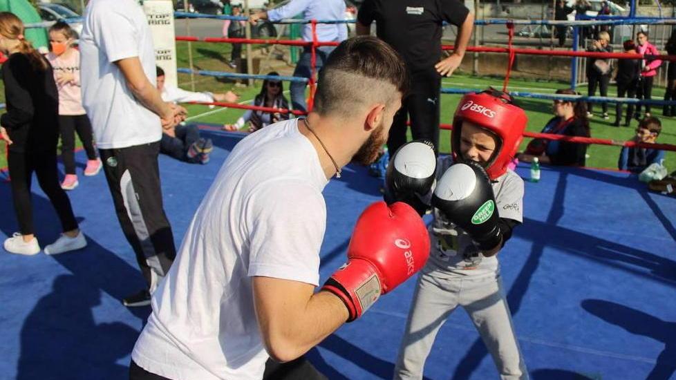 La boxe esce dalla palestra e conquista i più piccoli