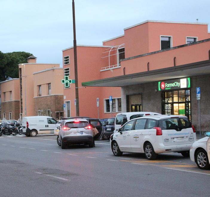Donne e minori: appartamento alla stazione per tre famiglie 