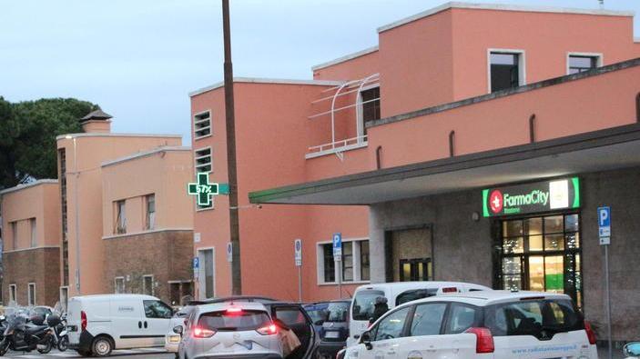 Donne e minori: appartamento alla stazione per tre famiglie