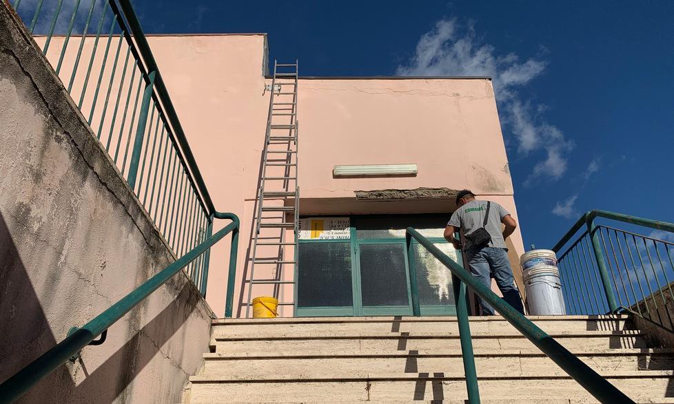 Palasport, fatta la diagnosi Lesione sulla guaina del tetto 