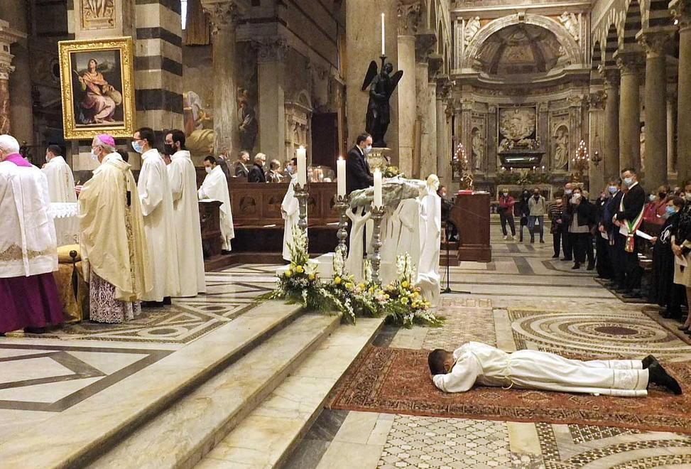 Prima messa celebrata da don Lorenzo dopo l’ordinazione
