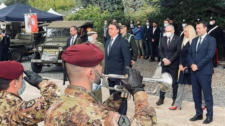 Le istituzioni dicono no a Bolsonaro C’è Salvini, ma il sindaco diserta