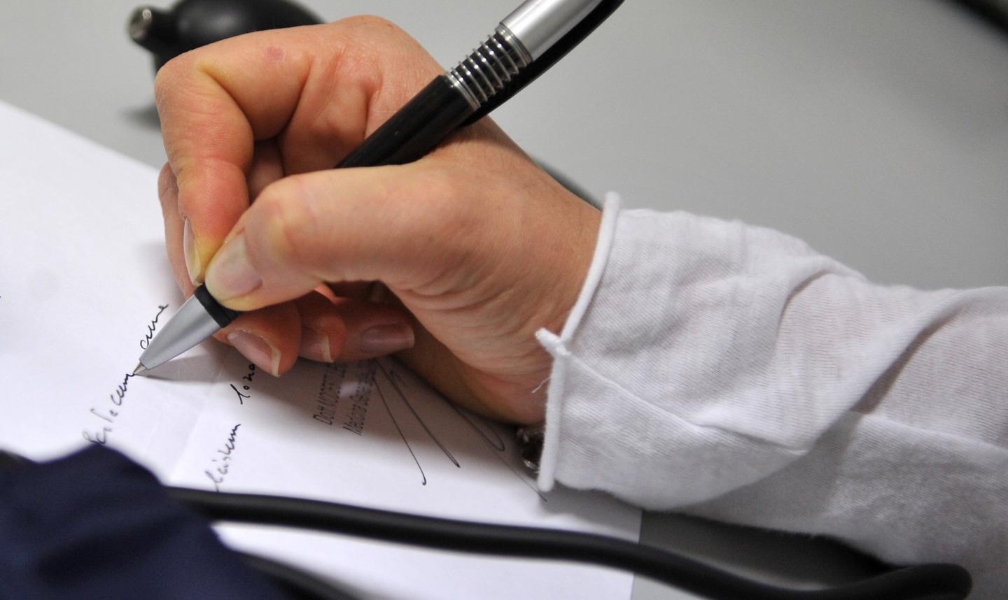 Firmava ricette mediche false: il giudice lo condanna a 9 mesi
