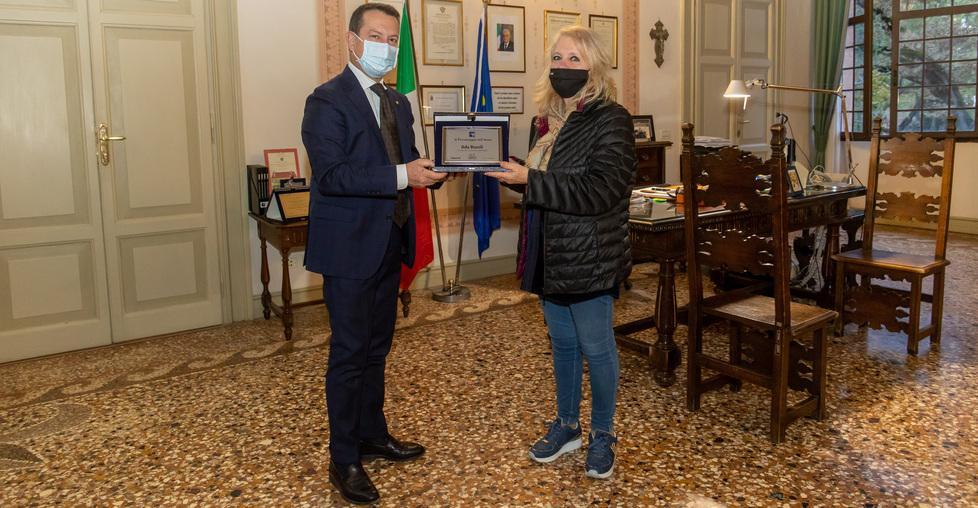 Ada Busoli premiata come Personaggio dell’Anno 2020 