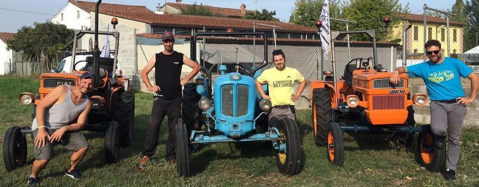 Da Guastalla alle Alpi con trattori d’epoca e diretta social: «Noi influencer agricoli» 