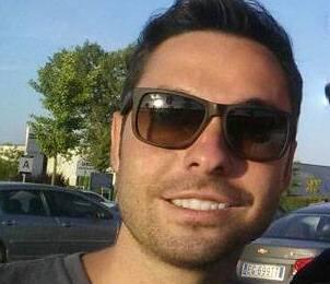 Trovato morto in casa a 35 anni: lutto a Barga 