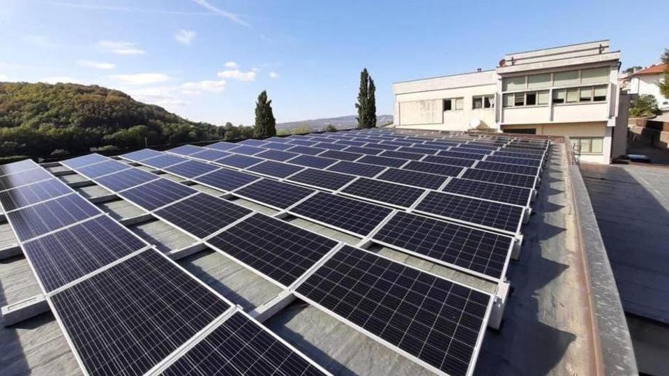 Led e impianto fotovoltaico per un comune più ecologico