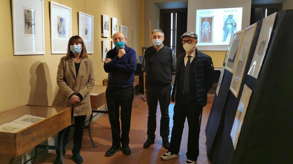 Gli studenti diventano guide alla mostra dei disegni di Checchi