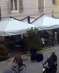 Rapinarono gioielli in moto I due banditi a giudizio 