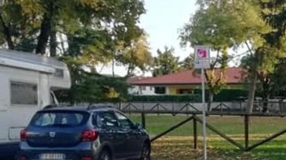 Stalli rosa per le mamme e le donne in gravidanza